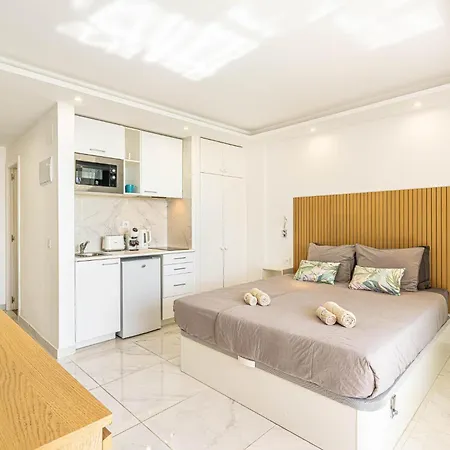 Ponderosa Ocean Breeze * أذيخي